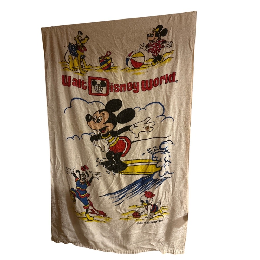 Vintage Walt Disney World Beach Towel Mickey Mouse Surfing Minnie Pluto Goofy